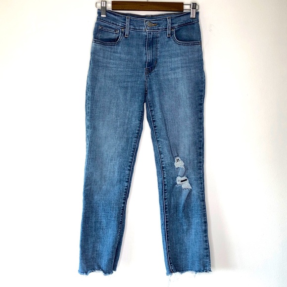 Levi’s 724 High Rise Straight Crop Raw Hem Distressed Jeans - Picture 1 of 8